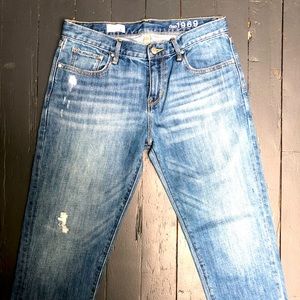 gap || 1969 Sexy Boyfriend Jeans